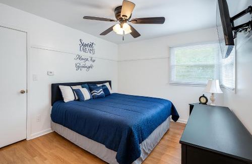 Wyoming House | Serene Family Home Sleeps 16!
