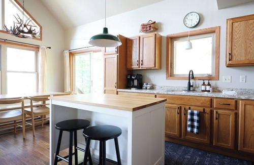 Eagle River House | Serene Lakefront Retreat: A/C, dock, canoe, kayaks