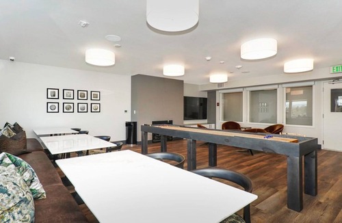 North Beacon Hill Apartment | Serene Mt Baker 2BR w/ Gym, Rooftop & W/D, near light rail, by Blueground