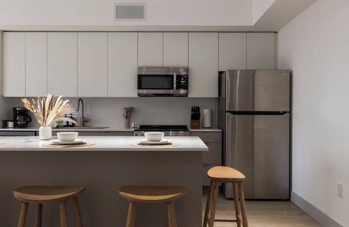 North Miami Apartment | Sleep 6 in Resort Style Community- Near Stadium