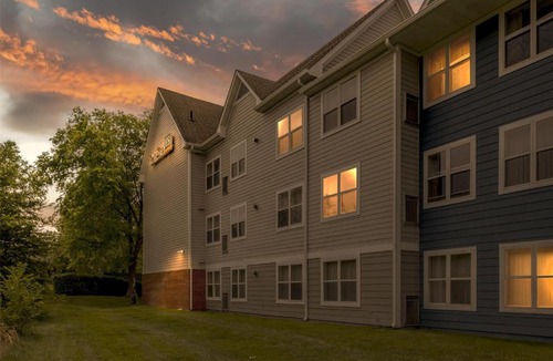 Fairfax Hotel | Sonesta ES Suites Fairfax Fair Lakes
