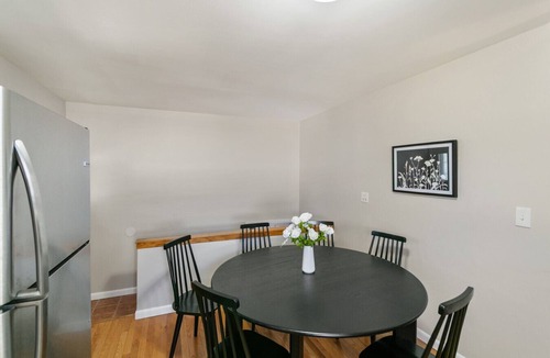 Waukegan House | Spacious 4 Bed Retreat W/back Porch and large Primary, Near Navy Base!