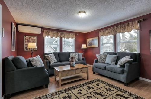 Northeast Harbor House | Spacious 4 bedroom home fast internet/walk to town!