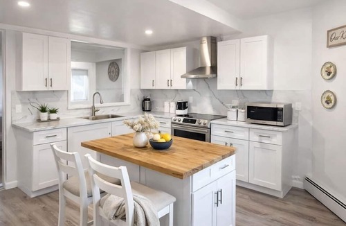 Danielson House | Spacious 8BR Home w/Foosball & Parking