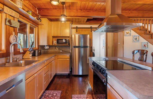 Randle Cabin | Spacious Cabin on 65 acres with no neighbors