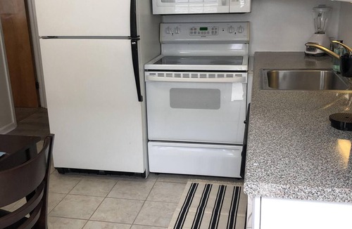 North End Condo | Spacious & Close to Beach- Condo E
