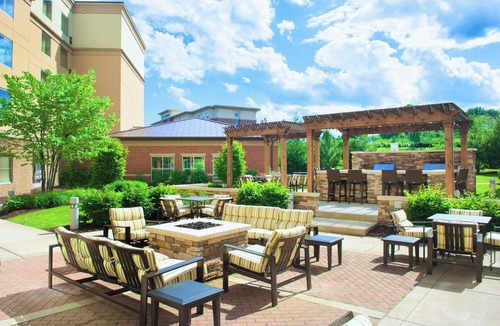 Canonsburg Hotel | Spacious Four-Unit 2-Queen Studio Set – Weekend Pittsburgh Getaway or Group Stay