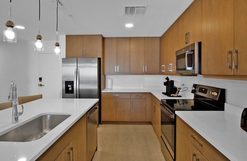 Clearwater Beach Condo | Spacious Gulf View Condo Hotel Suite