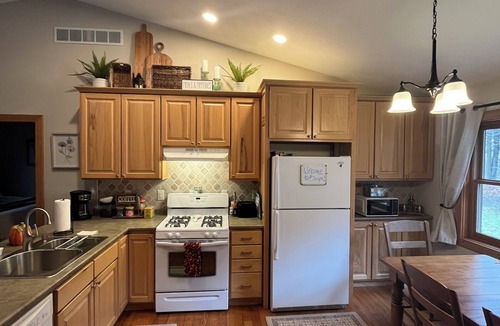 Boyne City House | Spacious home for family and friends, close to downtown Boyne city!