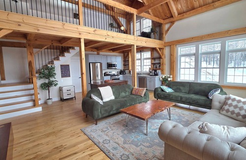 Campton House | Spacious Luxury Home, Privacy & Stunning Mountain Views