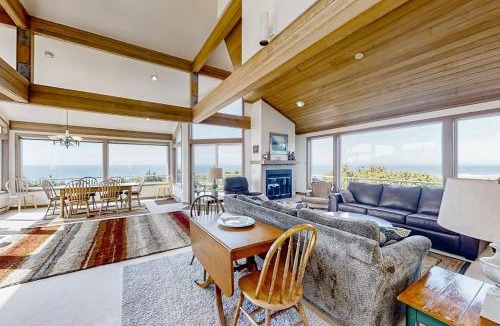 South Beach House | Spacious oceanfront home with free WiFi and wrap-around deck