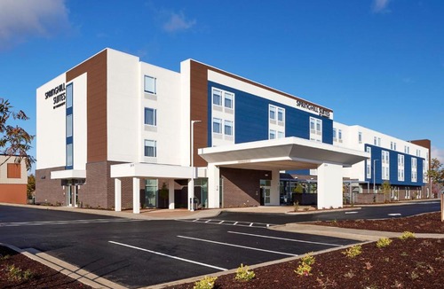 Medford Hotel | SpringHill Suites by Marriott Medford Airport