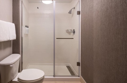 Willock Hotel | SpringHill Suites West Mifflin