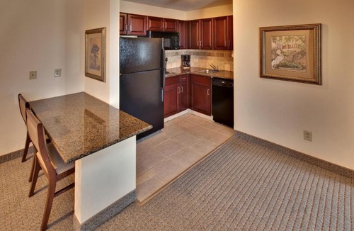 West Des Moines Hotel | Staybridge Suites West Des Moines by IHG