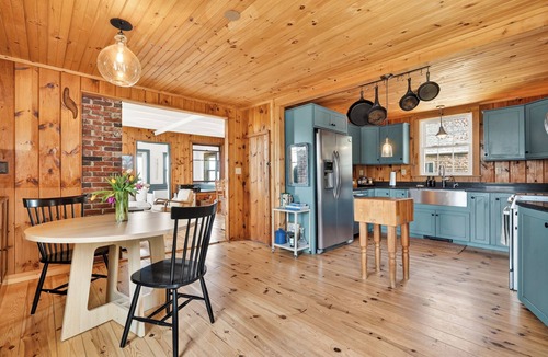Sebascodegan Island Cottage | Stillhouse: Serene sanctuary in coastal Maine