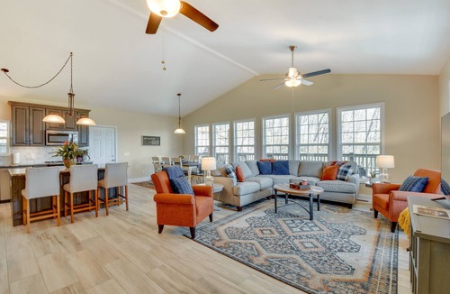 Rabun Gap House | Stunning Rabun Gap Home w/Deck & Mountain Views!