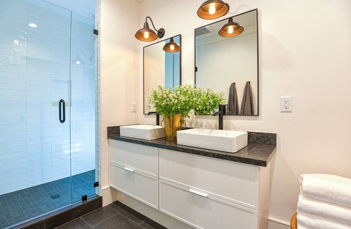 Jacksonville Hotel | Suite 1 at Kubli Haus - Luxury, Style & Location, 1 block to Britt
