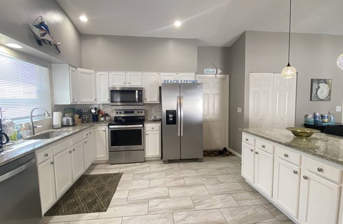 Bradenton House | Sunshine Oasis 2 With Heated Saltwater Pool Just Minutes to Gulf Beaches
