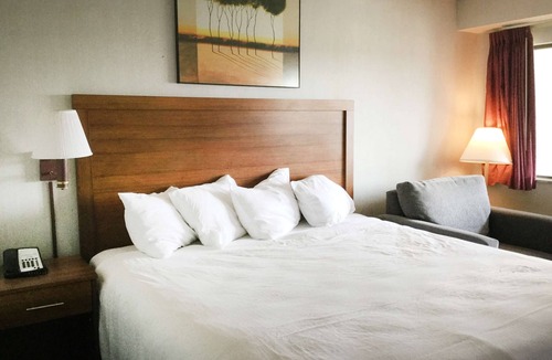 Petoskey Hotel | Super 8 by Wyndham Petoskey