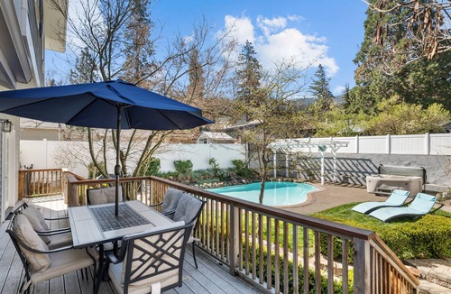 Ashland House | The Ashland Social | Entire Estate