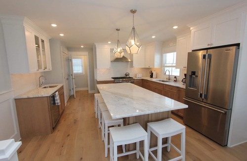 Avalon House | The Coastal Cove - Heart of Avalon - Walking distance to the beach!
