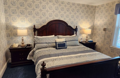 Berkeley Springs Hotel | The Country Inn of Berkeley Springs