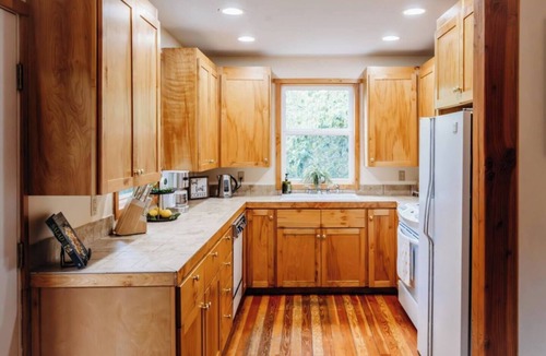 Washougal Cabin | The Gorge Getaway