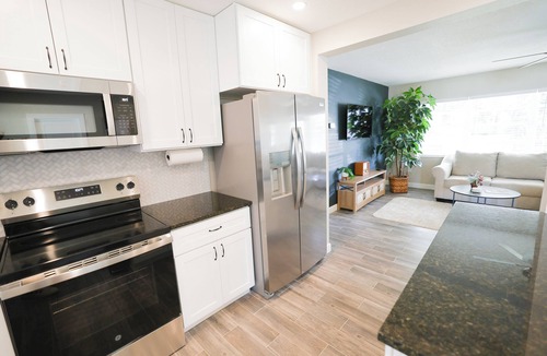 Palmetto House | The Gulf Coast Tide and Town Retreat