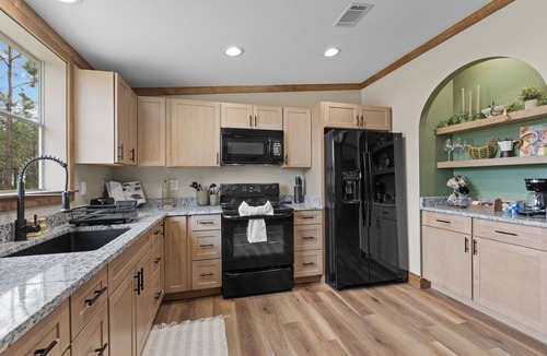 Monticello House | The Hideaway at Goose Pond Acres- Private Waterfront Retreat