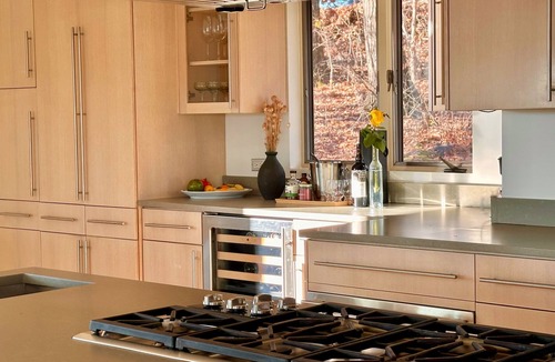 Poughkeepsie House | The Hudson Valley River Escape: Hot Tub, Stargazing, Stunning Views!