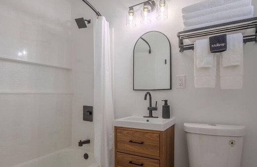 St Ignace Hotel | The Inn at Shady Pines