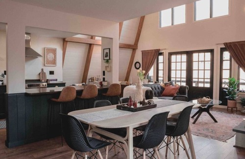 Highland House | The Juniper House near Poughkeepsie & New Paltz