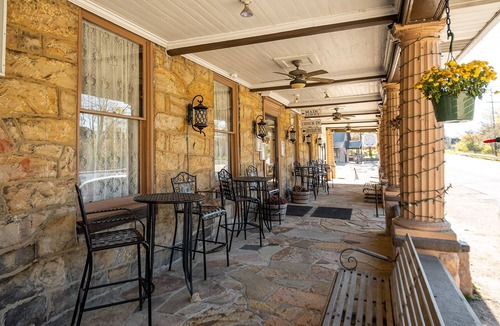 Farmington Hotel | The Lincoln | Historic Victorian Inn Room
