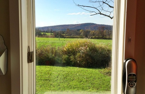 Sharon House | The Perfect Escape From The City