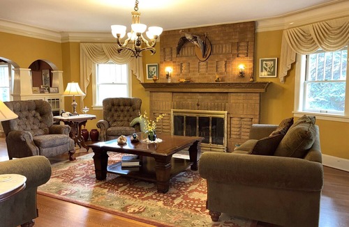 Altamont Bed & Breakfast | The Roosevelt - Celebrating Wildlife Conservation