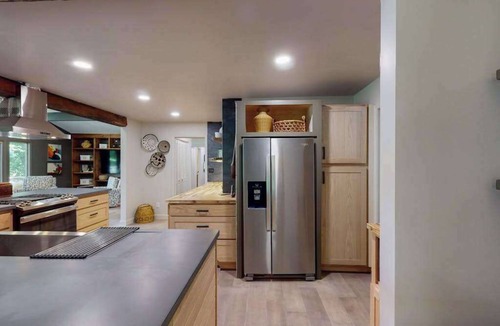 Pisgah Forest House | The Treehouse | Rustic-modern retreat in Pisgah Forest, professionally decorated