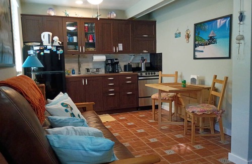 St. Pete Beach Condo | The Tropical Courtyard Paradise🌴 on St. Pete Beach🌞⛱️🌊 Friendly Native #502