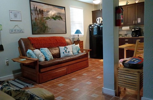 St. Pete Beach Condo | The Tropical Courtyard Paradise🌴 on St. Pete Beach🌞⛱️🌊 Friendly Native #502