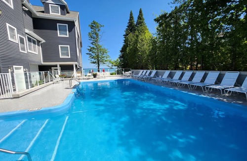 Traverse City Condo | The View from 309! Private Balcony, Corner unit - North Shore Inn Condo 309