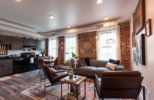 Ypsilanti Apartment | Thompson 212 · Thompson Block Loft - Modern and Historic