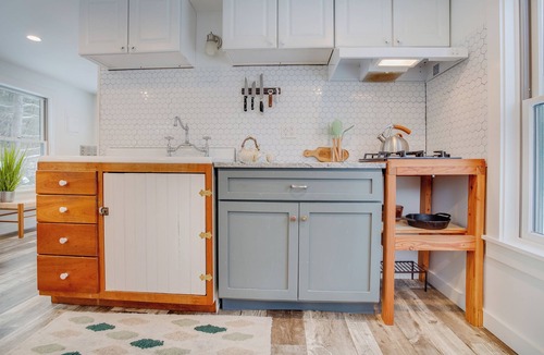 Milford Cottage | Tiny Acres: A Storybook Tiny Home, 4 Mi. to CDP