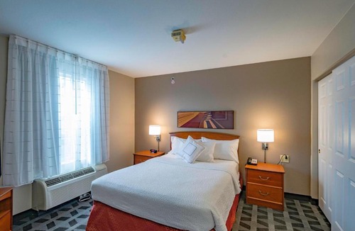 Streetsboro Hotel | TownePlace Suites Cleveland Streetsboro
