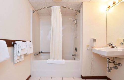 Ishpeming Hotel | Travelodge by Wyndham Ishpeming/Marquette