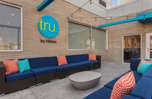 Janesville Hotel | Tru By Hilton Janesville