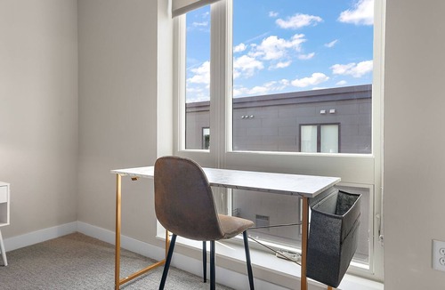 Downtown Minneapolis Apartment | TWO CozySuites in Marquee with pool & gym | 3 Beds