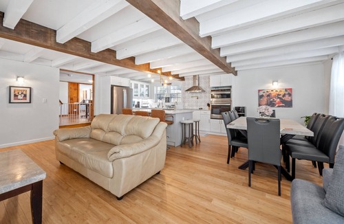 North Canaan House | Villa Mariana Blackberry River. Luxury, pool, comfort, peaceful nature, updated