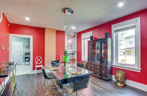 Morton House | Walkable Neighborhood: Updated Morton Home!