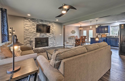 Rothschild House | Warm Mosinee Home w/Patio, Fire Pit & Grills