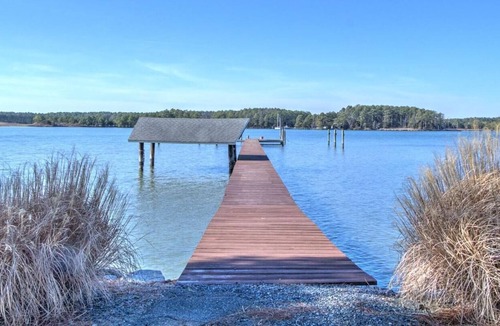 Cambridge House | Willoughby - Over 10,000 SqFt, Indoor Pool, Grill, Sleeps 24!