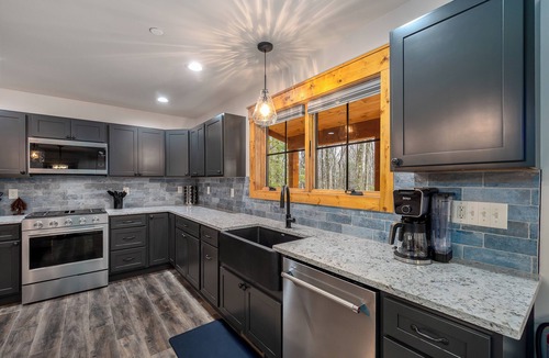 Oakland House | Willowcrest: Brand NEW, Lake Access w. Dock Slip, Dog Friendly, Hot Tub